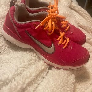Vintage Nike tennis shoes